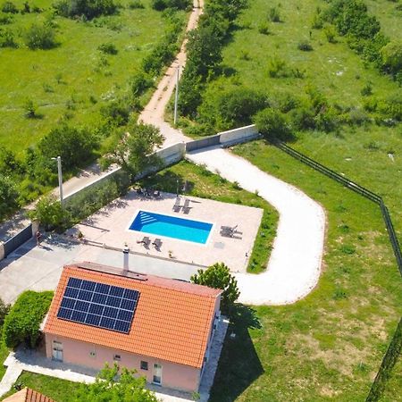 Iris Holiday Home Trbounje Ngoại thất bức ảnh
