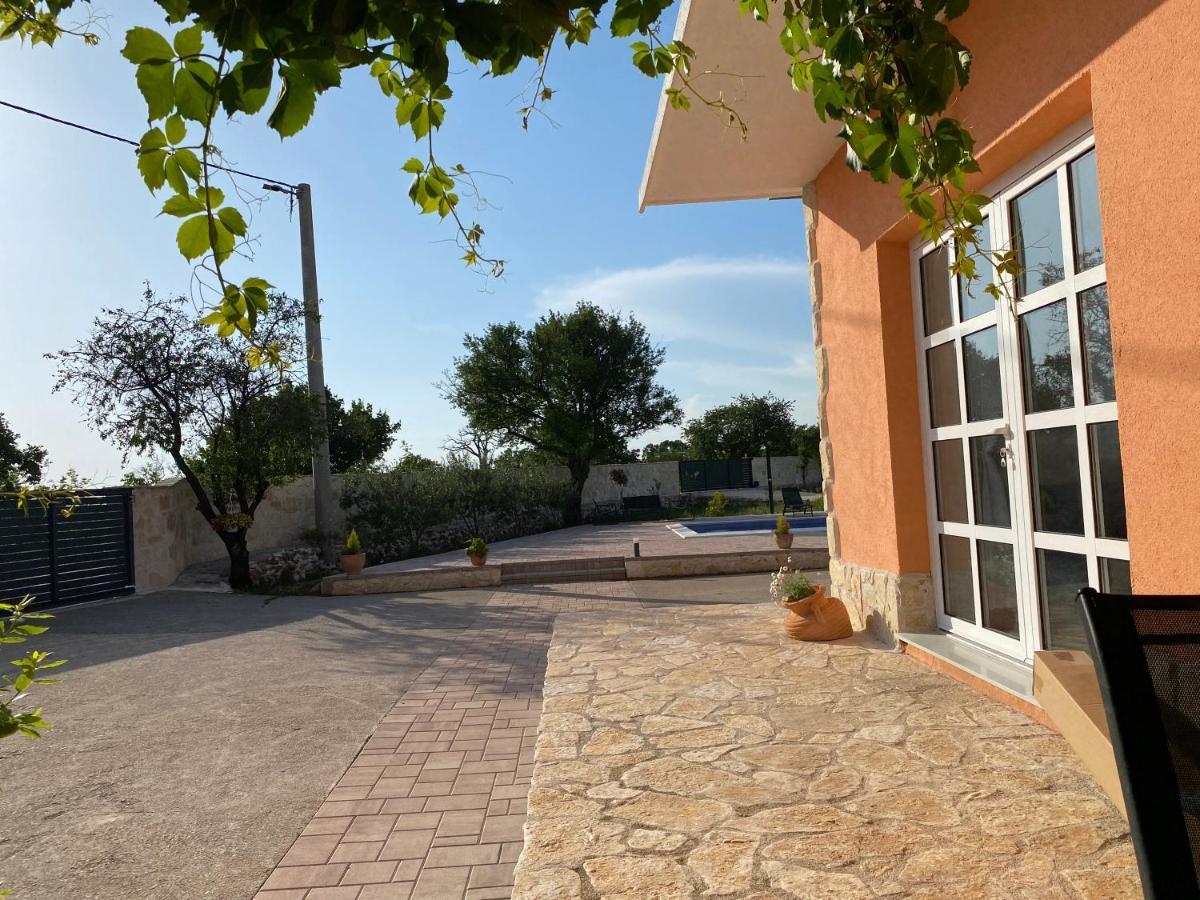 Iris Holiday Home Trbounje Ngoại thất bức ảnh