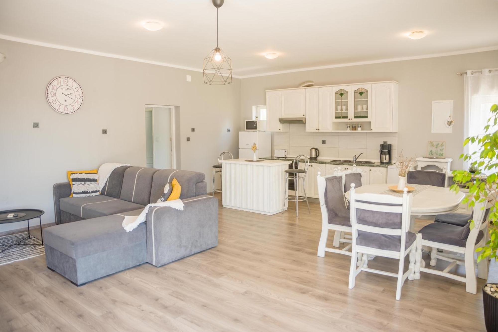Iris Holiday Home Trbounje Ngoại thất bức ảnh