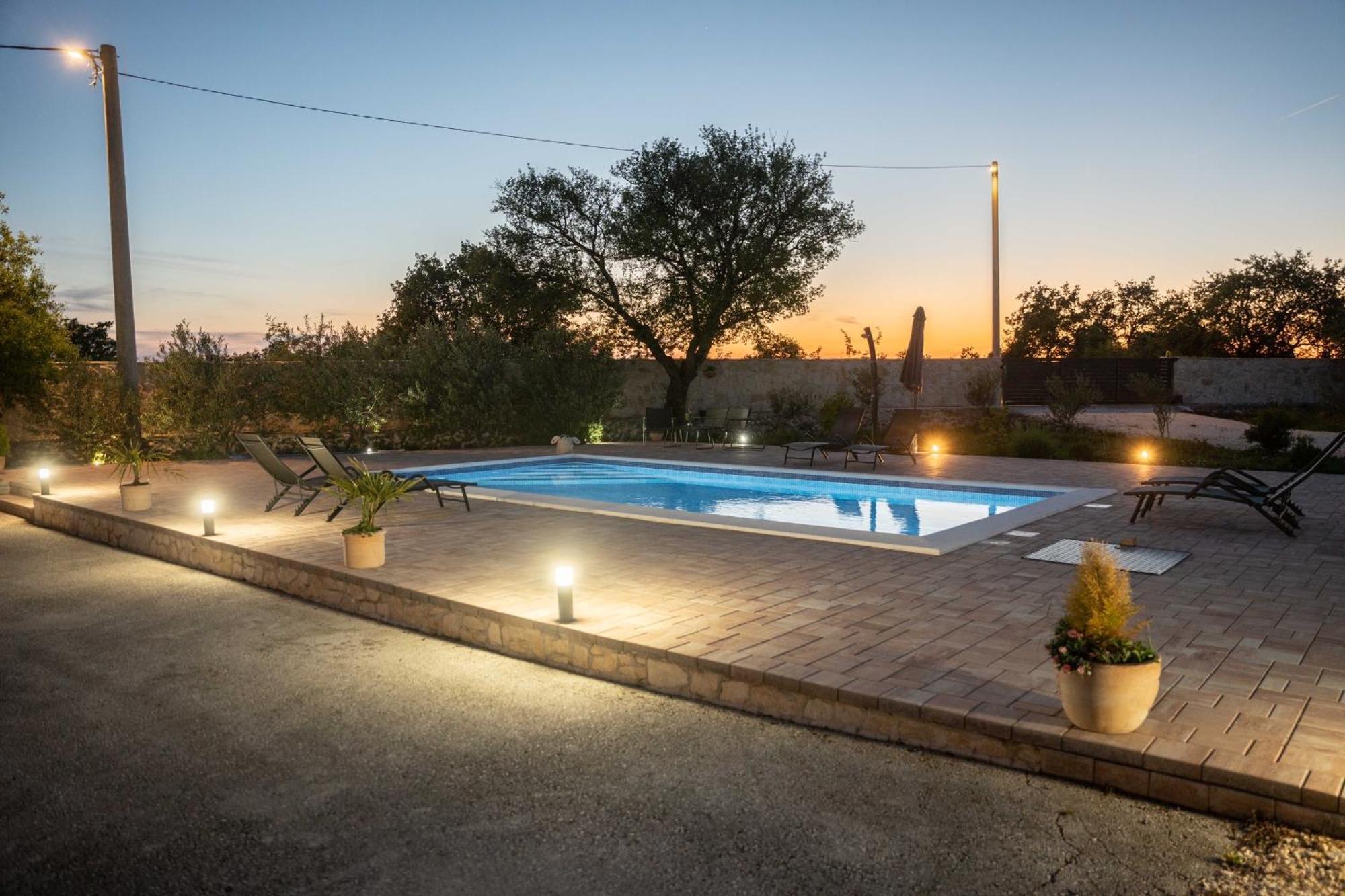 Iris Holiday Home Trbounje Ngoại thất bức ảnh