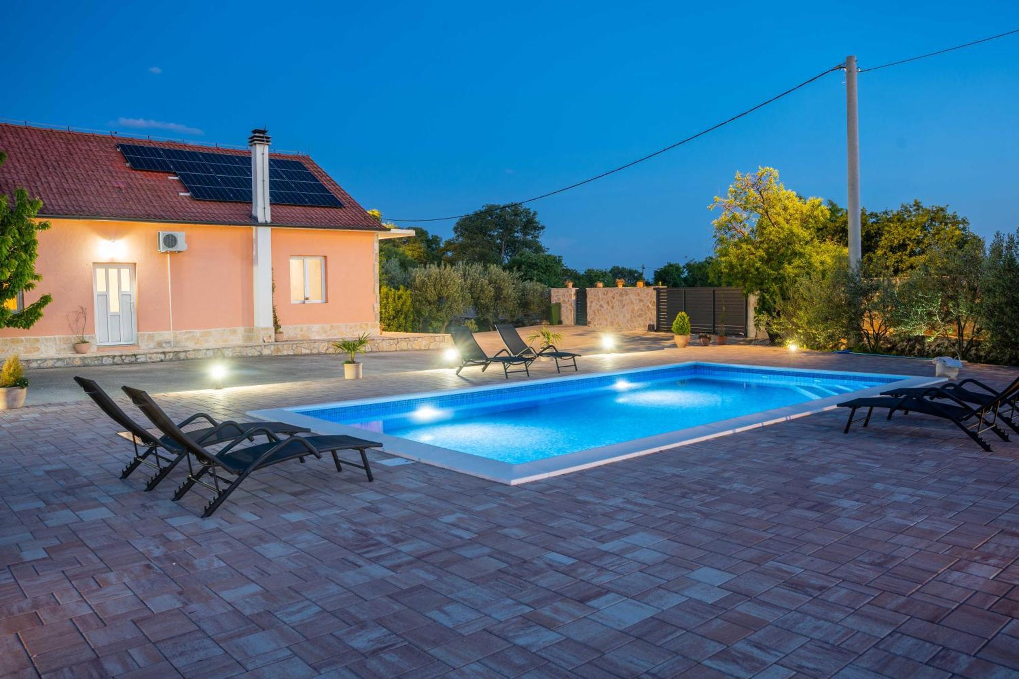 Iris Holiday Home Trbounje Ngoại thất bức ảnh